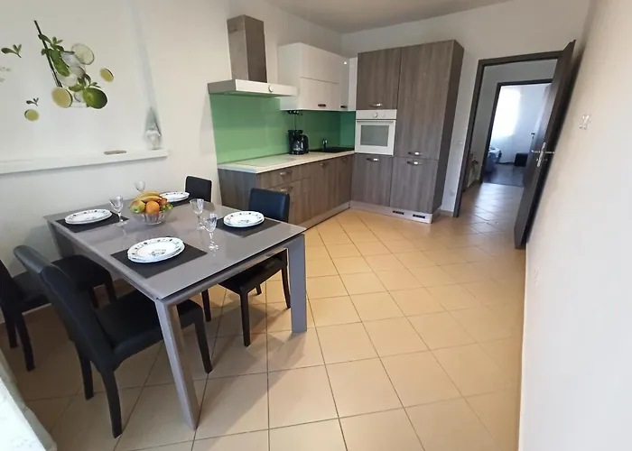 Apartment Mira