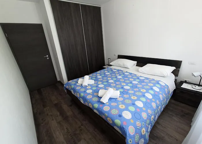 Apartment Mira